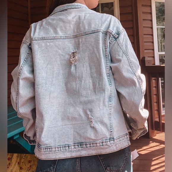 Andree by unit distressed jean jacket - Picture 3 of 3